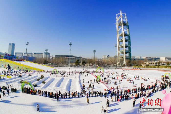 第十五届鸟巢欢乐冰雪季